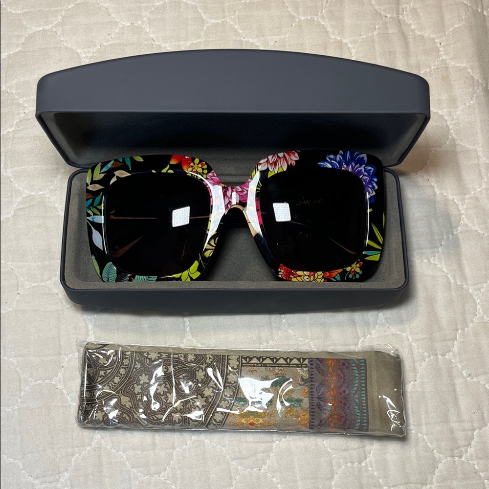 Johnny Was Floral Sunglasses Case - Picture 2 of 5